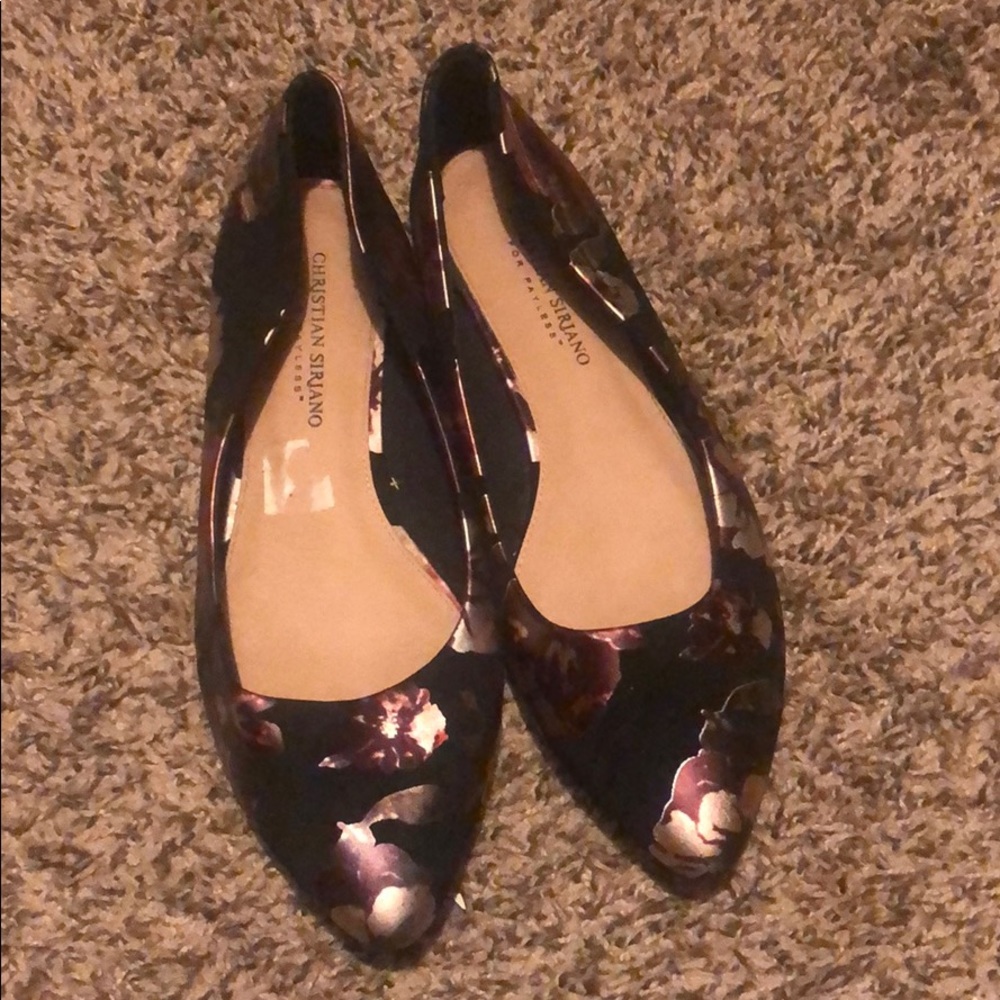 Flat shoes